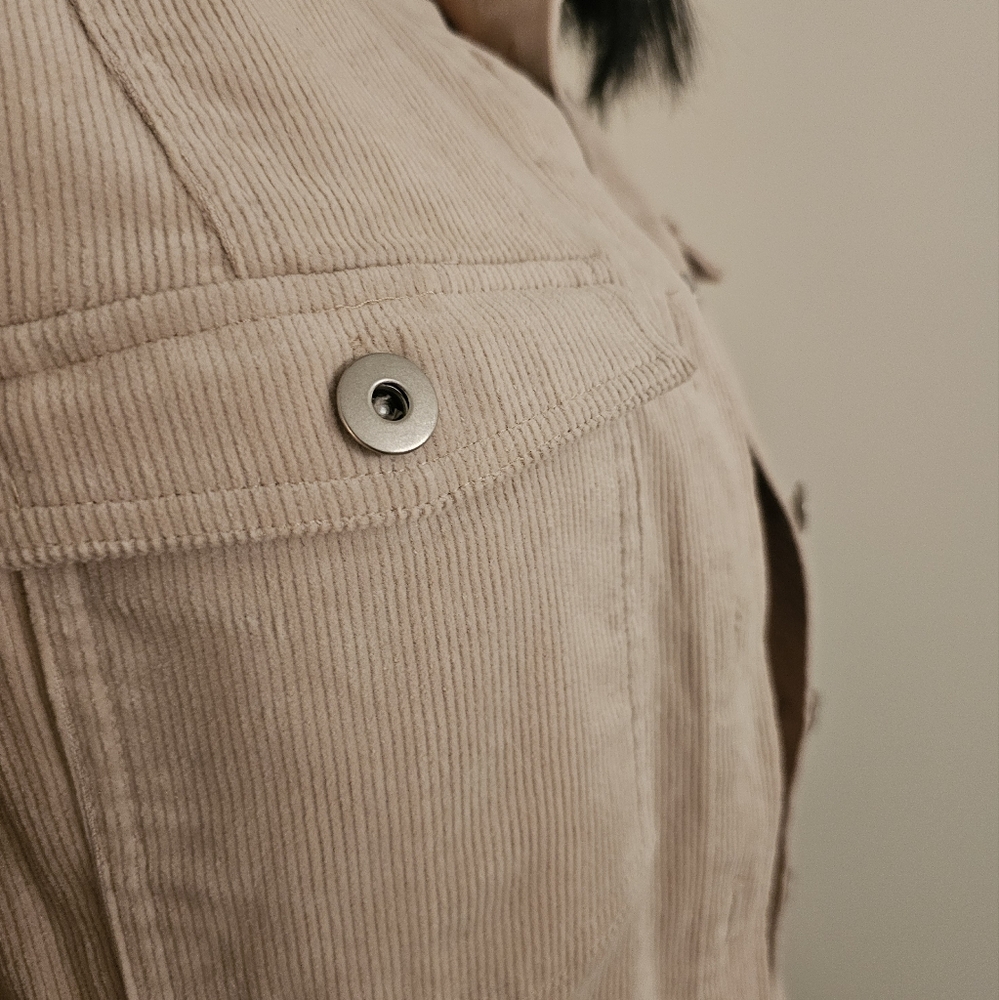 Jacket - Picture 3 of 4